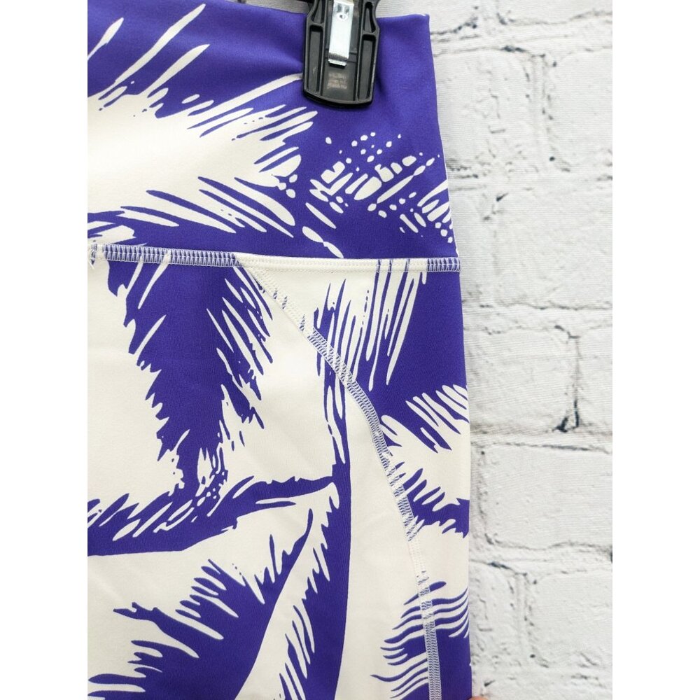 High Waisted Pure Luxe 7/8‎ Leggings Abstract Print Workout Athletic Yoga Size M - Picture 11 of 11